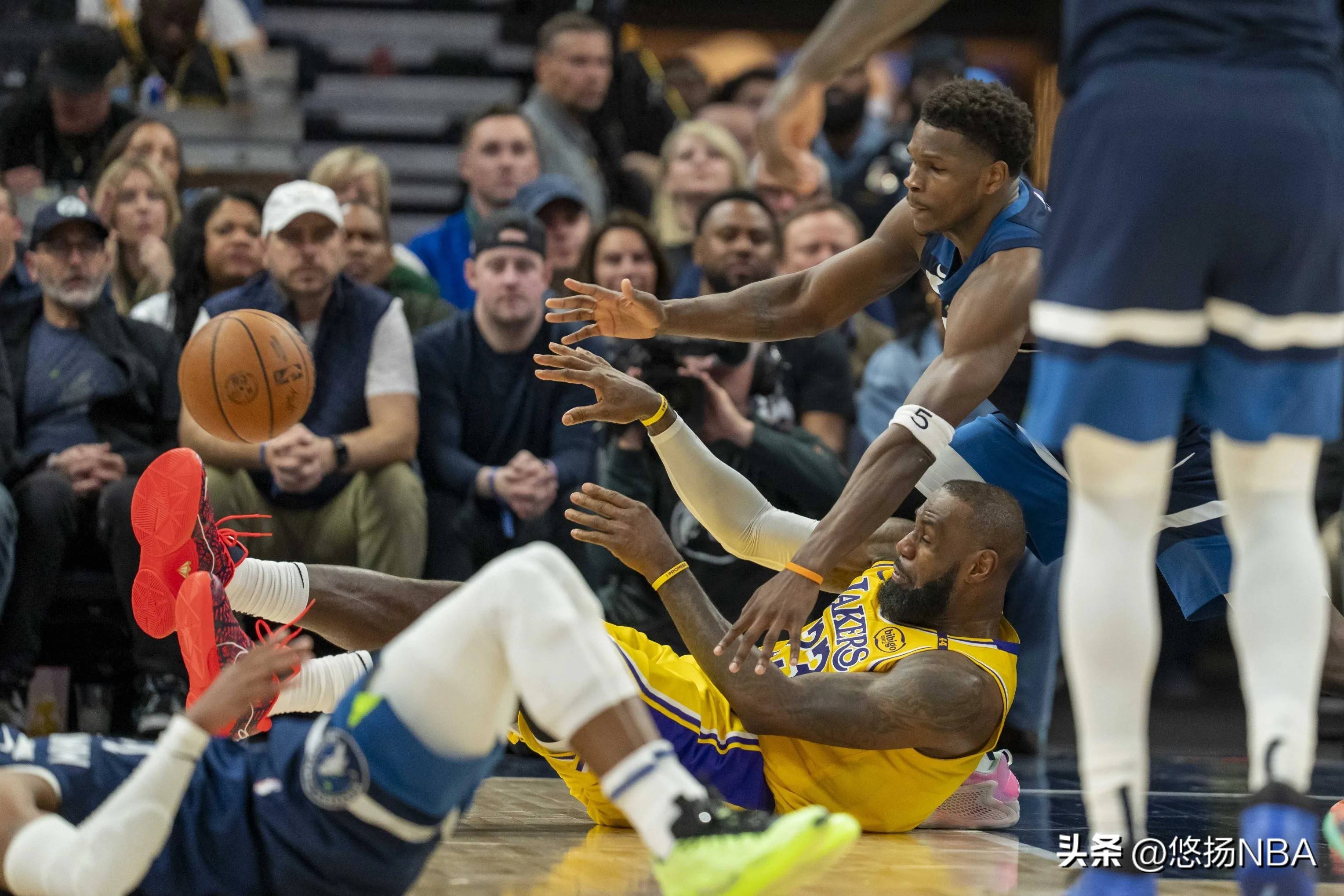 包含今晚皇家马德里备战NBA季后赛，内部沟通细节曝光，气氛紧张，心理建设被强调的词条一竞技游戏