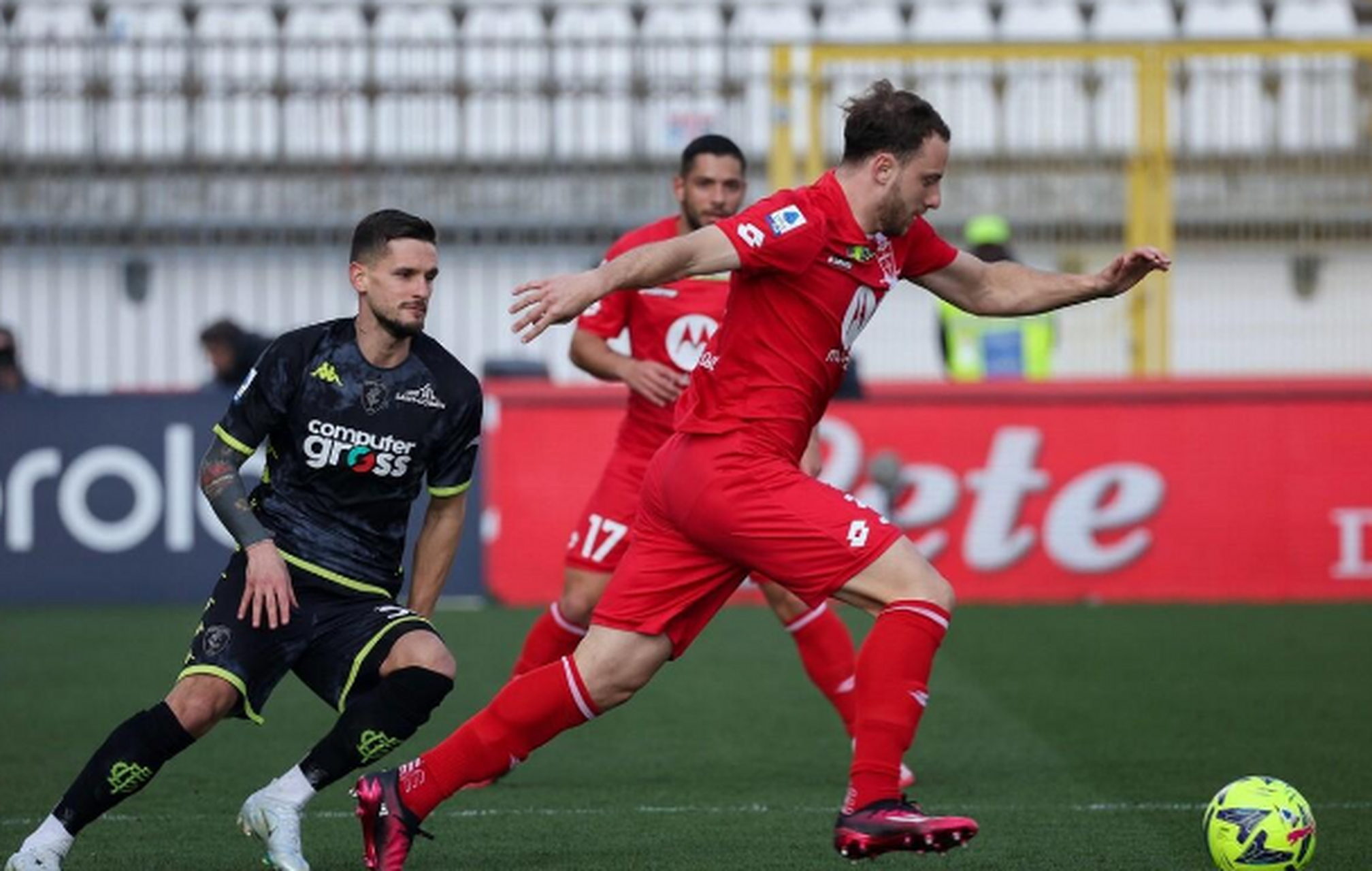 包含浙江队迎意甲关键赛，冲刺阶段迎来里程碑，质疑声仍在，资深球员宣示担当的词条