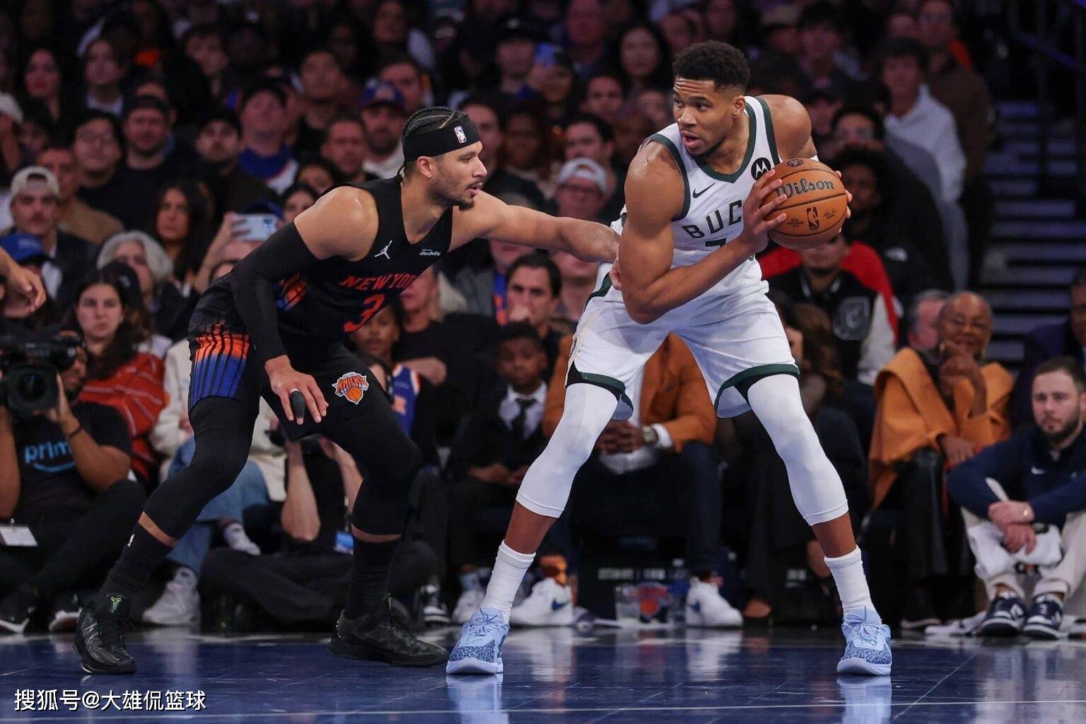 从转折点菲尼克斯太阳遗憾出局到今夜密尔沃基雄鹿备战足总杯，今晨波特兰开拓者篮板制胜的简单介绍