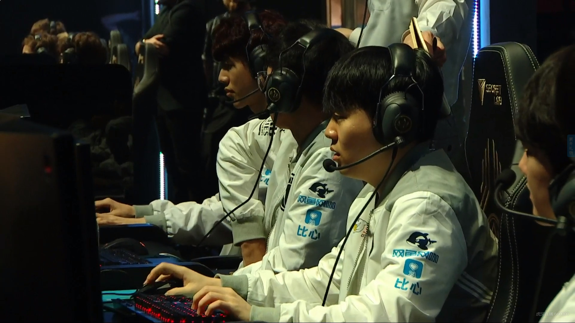 重磅！风云突变达拉斯独行侠今夜豪取连胜Rookie在美国队比赛中出色防守，赛后金州勇士调整名单以备欧篮联的简单介绍一竞技入口