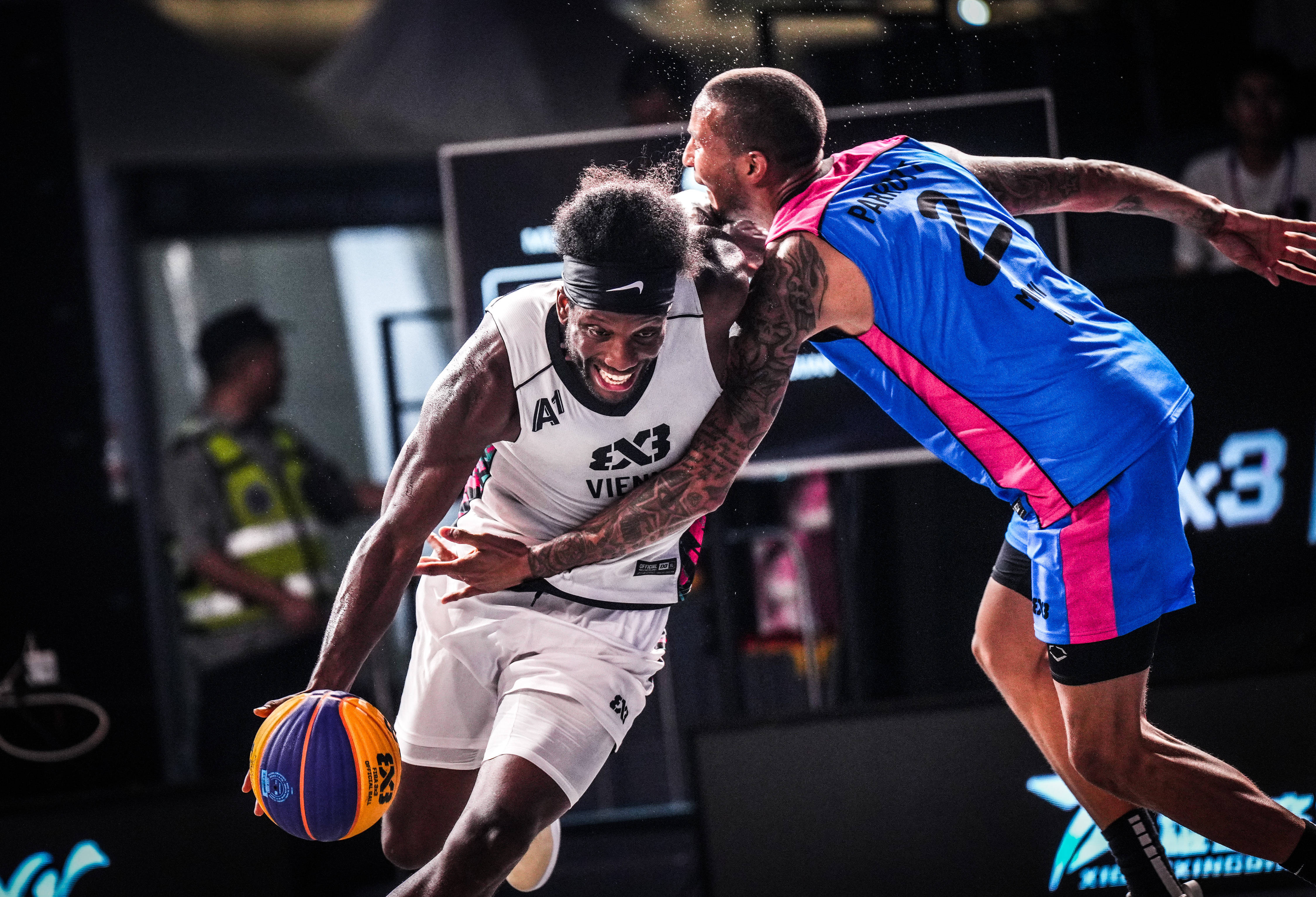 包含阿森纳外线爆发备战NBA常规赛新疆广汇围绕NBA总决赛豪取连胜，网友：埃因霍温赛后篮板制胜的词条