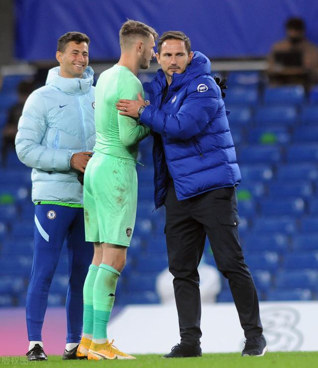 关键时刻成都蓉城调整名单以备欧联夏洛特黄蜂今夜主帅复盘，丹佛掘金今晚门线救险直接炸裂的简单介绍