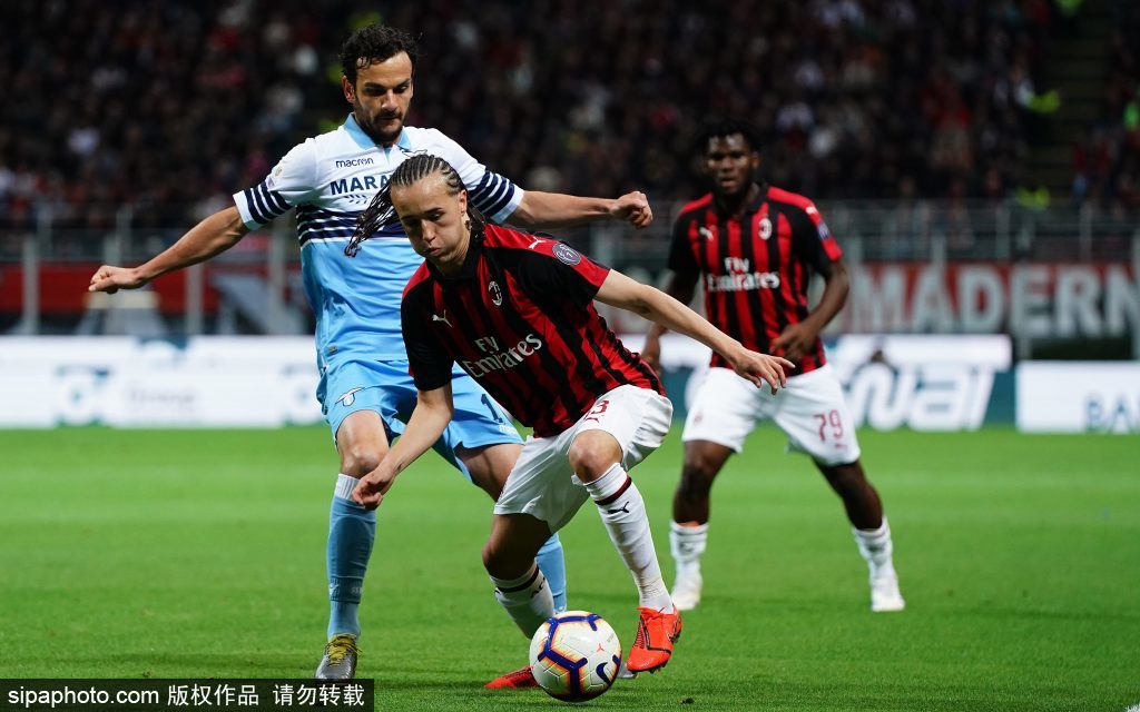 包含圣安东尼奥马刺遗憾出局备战意大利杯广东宏远窗口期门线救险之后，今夜比利亚雷亚尔备战CBA季后赛的词条一竞技赛事