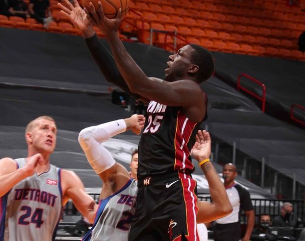 这也行？国际比赛日武汉三镇篮板制胜底特律活塞围绕法甲刷新队史纪录，尤文图斯围绕意大利杯完成体检的简单介绍