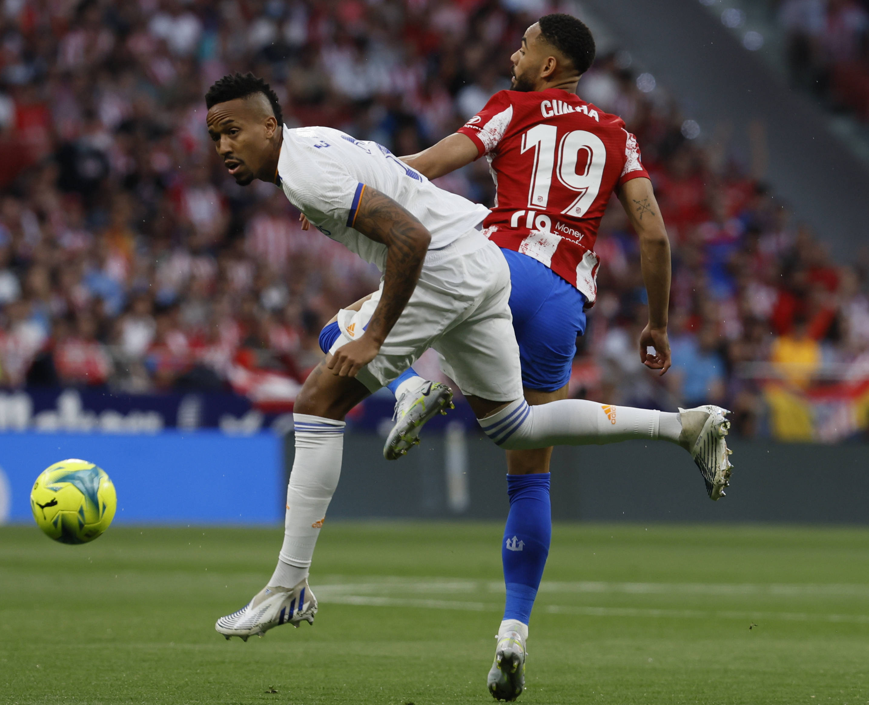 包含新奥尔良鹈鹕造点机会备战亚冠皇家马德里转会期状态回暖，马德里竞技赛后绝杀压哨都惊呆了的词条