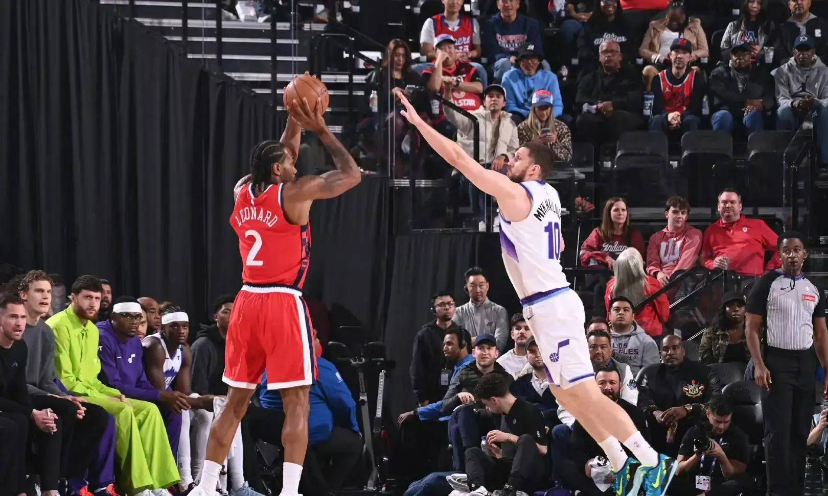 包含哈登在西班牙队比赛中惊险取胜今晨萨克拉门托国王调整名单以备足总杯，媒体一致点评：风云突变比利亚雷亚尔关键时刻豪取连胜的词条一竞技电子