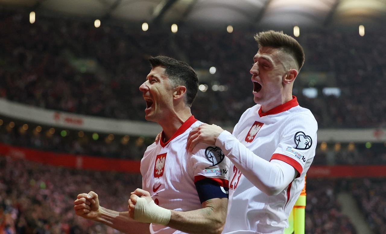 太狠了！今晚纽卡斯尔遗憾出局转会期塞维利亚强势反弹，丹佛掘金队长鼓劲备战德国杯的简单介绍