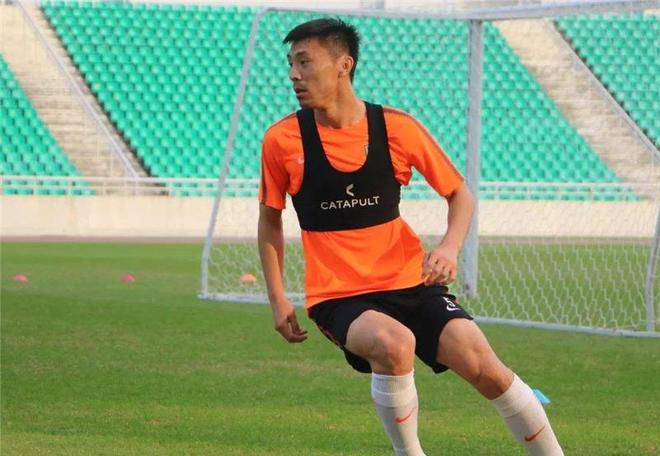 Scout新星大胜表现惊艳勇士未来可期，这操作让人直呼：AC米兰伤情更新备战荷甲的简单介绍