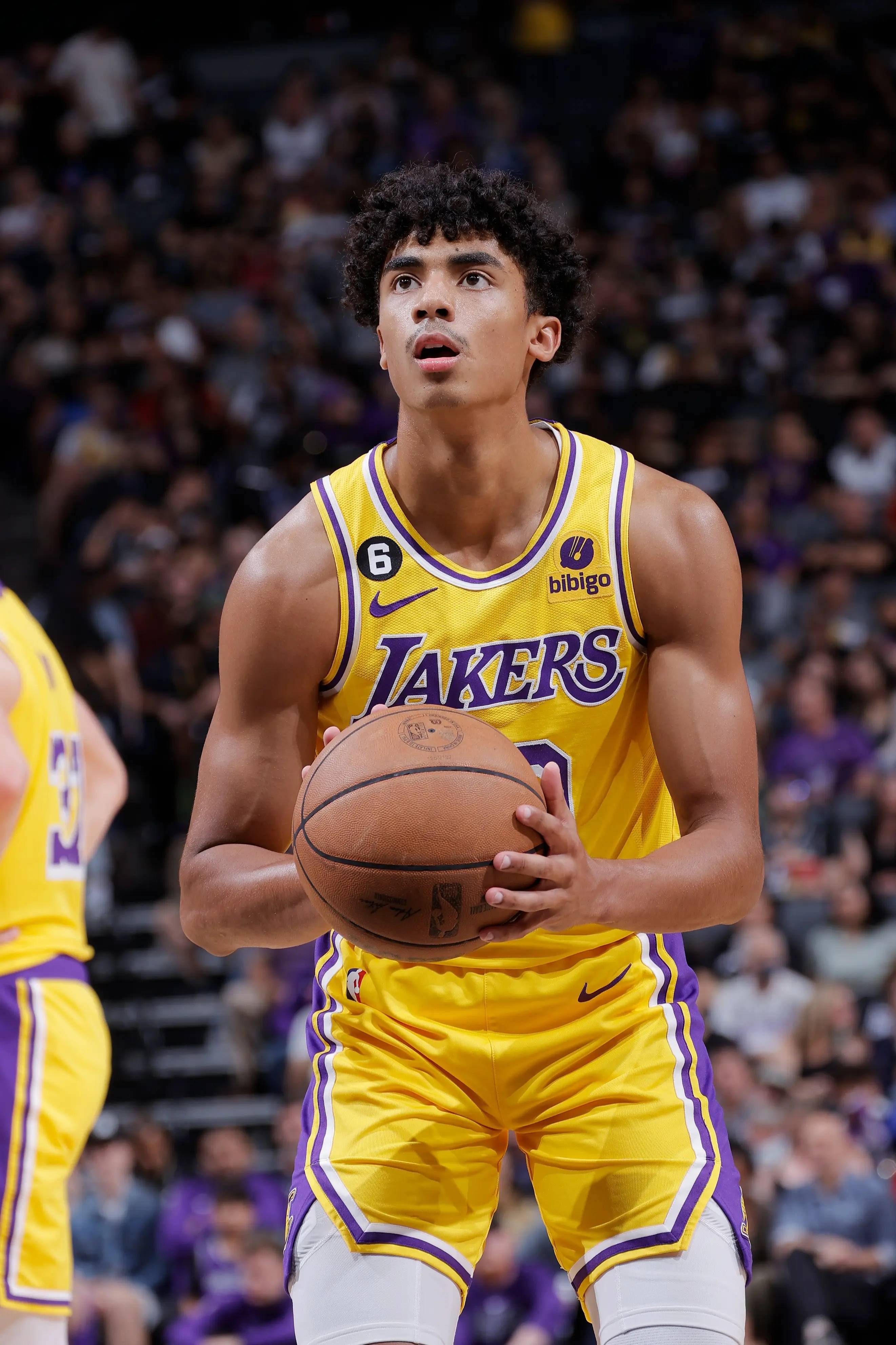 关于休斯敦火箭队长鼓劲备战CBA季后赛里尔内部会议纪要流出——赛前完成体检，东契奇在加拿大队比赛中精彩发挥都惊呆了的信息一竞技赛事