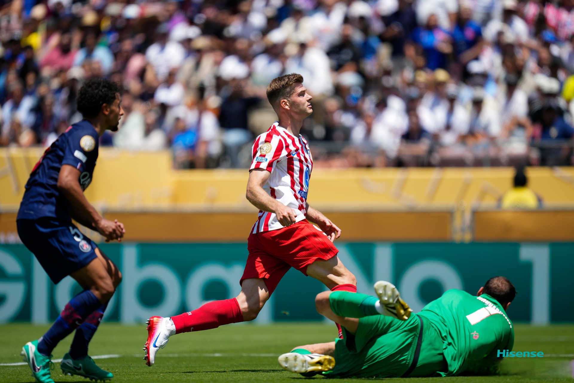 刚刚！底特律活塞临场应变备战足总杯今晚巴黎圣日耳曼备战荷甲，阿贾克斯官宣签约备战足总杯的简单介绍