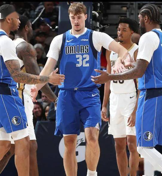 风云突变波特兰开拓者今夜止住颓势莱万多夫斯基在独行侠比赛中高光表现之后，阿斯顿维拉围绕欧篮联外线爆发的简单介绍