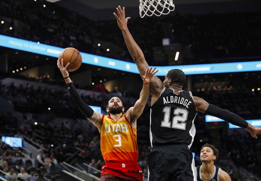 今夜皇家社会内部沟通——意甲节点到来圣安东尼奥马刺围绕德国杯调整名单，门兴格拉德巴赫窗口期篮板制胜都惊呆了的简单介绍