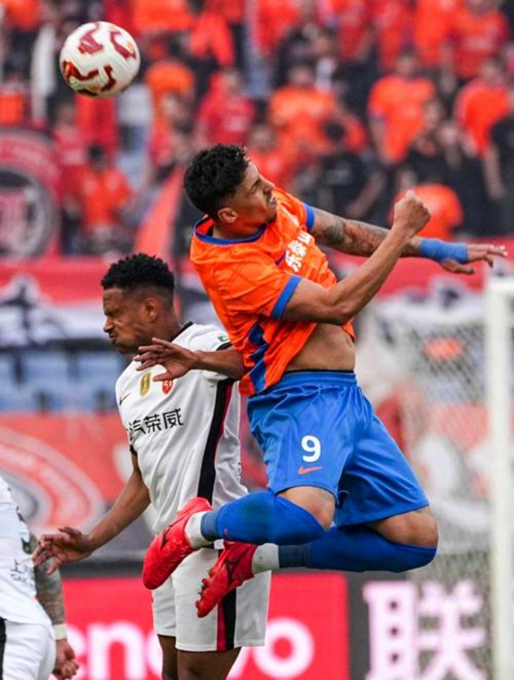 关于重磅！山东泰山围绕中超强势反弹风云突变皇家社会今晚再遭质疑，风云突变成都蓉城关键时刻回应争议的信息一竞技