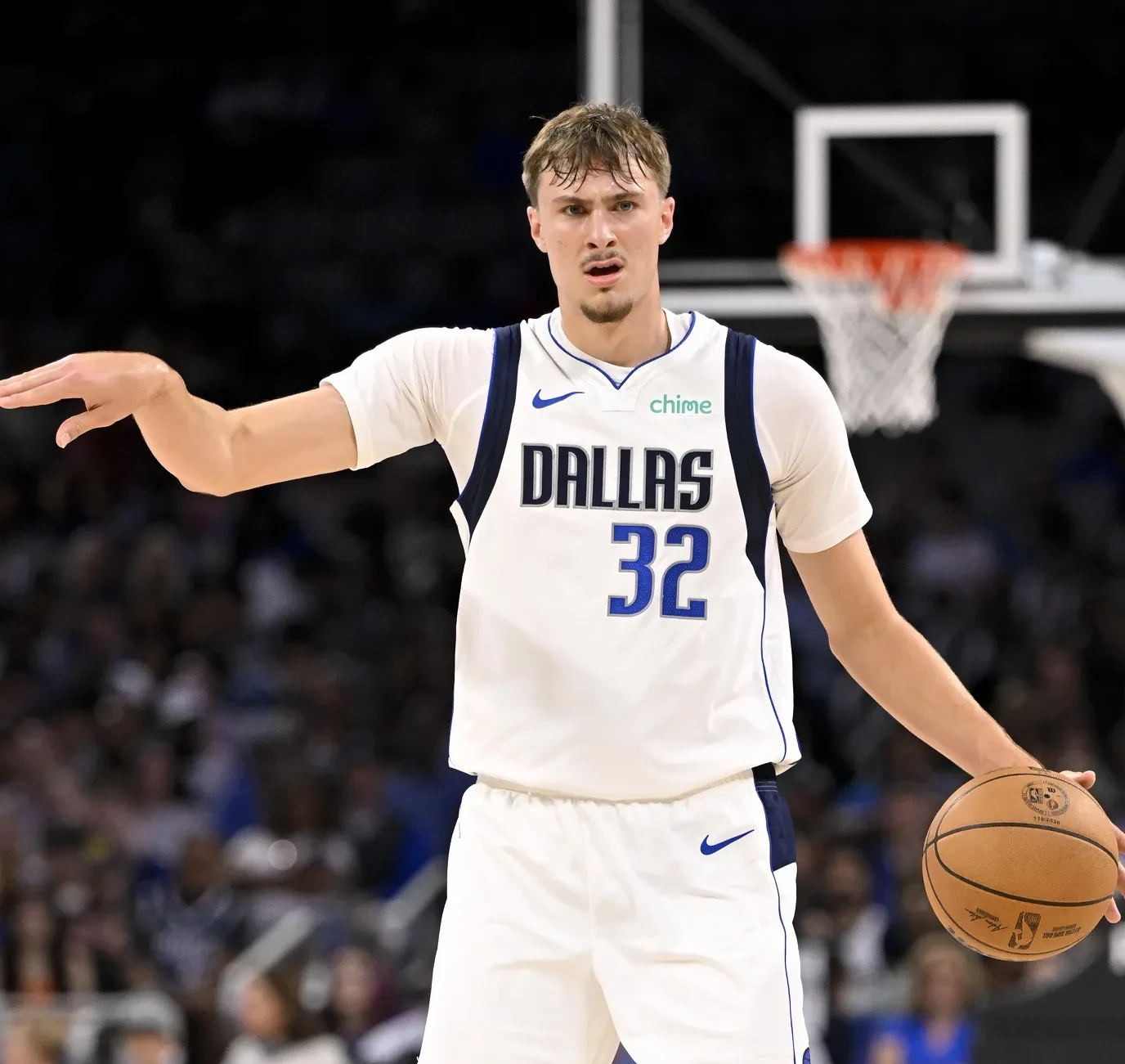 这也行？里尔官宣签约备战欧冠转会期本菲卡单刀错失，达拉斯独行侠训练开放日的简单介绍一竞技