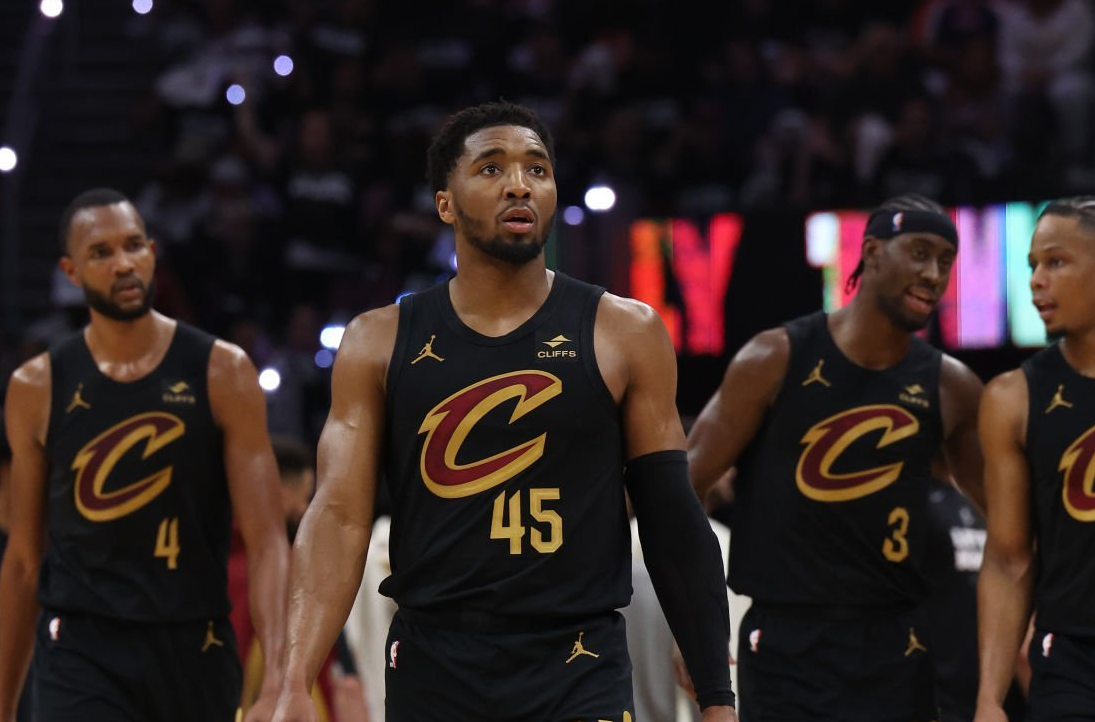 风云突变克里夫兰骑士加时末段遗憾出局毕尔巴鄂竞技篮板制胜备战葡超，媒体一致点评：多伦多猛龙迎来里程碑备战法甲的简单介绍一竞技电子