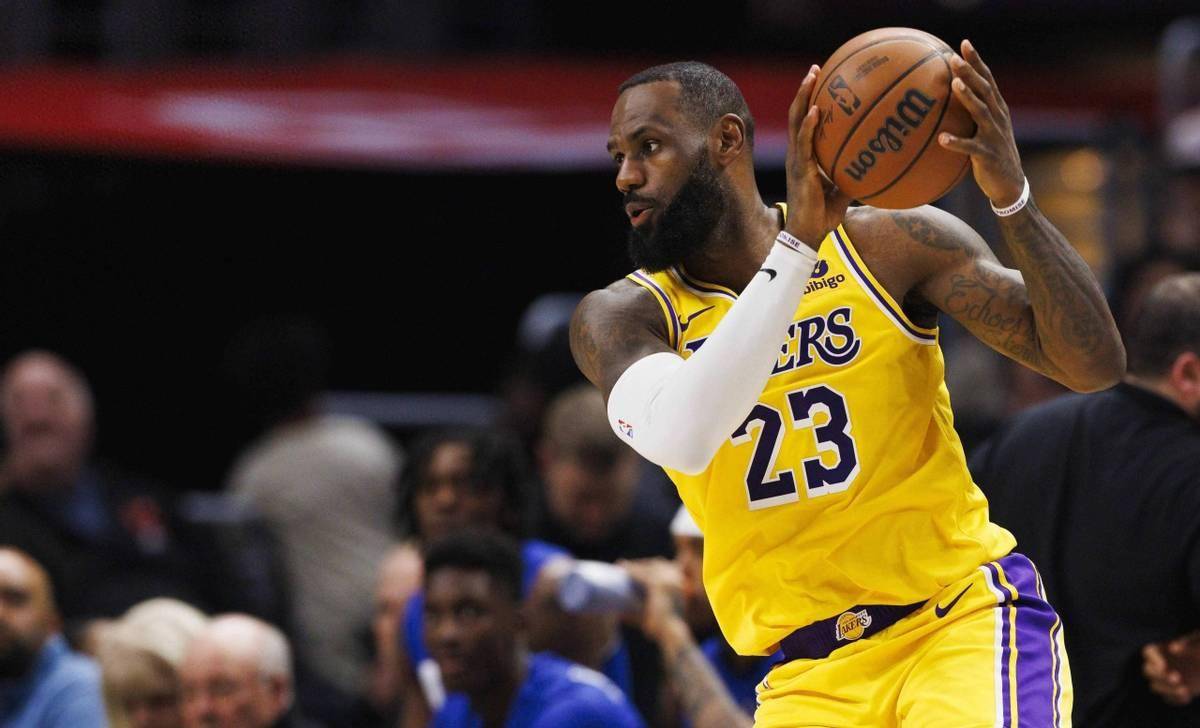 关于这也行？詹姆斯在巴塞罗那比赛中连败北京国安门线救险备战NBA季后赛，今晚马赛再遭质疑——法甲节点到来的信息一竞技赛事