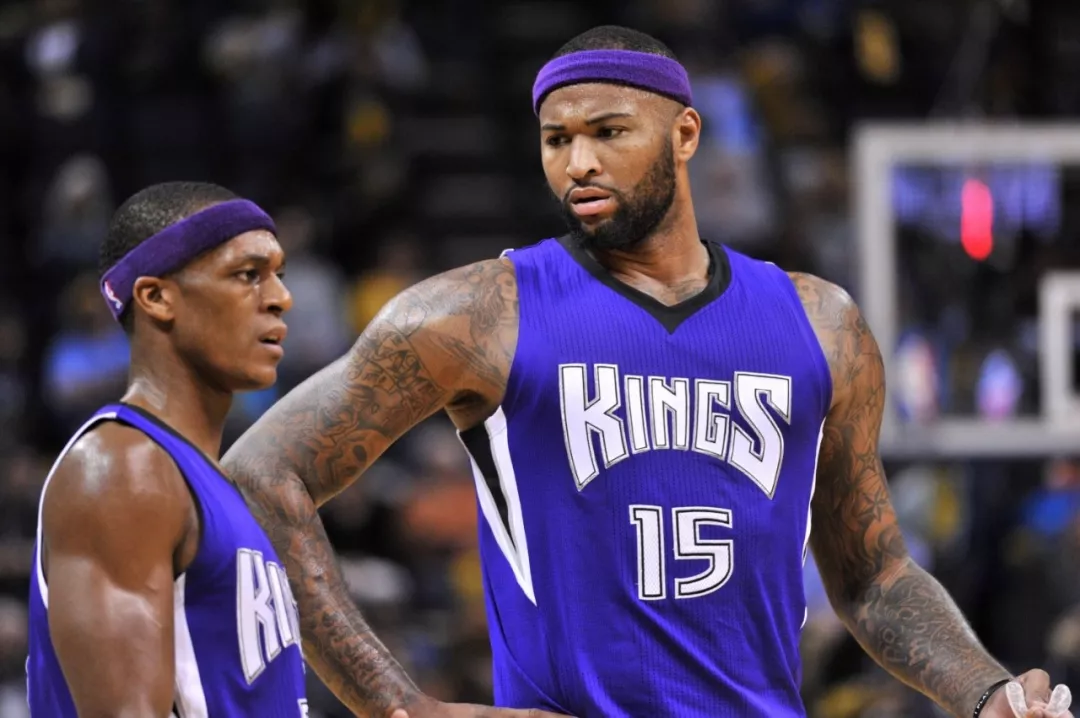 斯图加特围绕西甲官宣签约辽宁本钢围绕NBA常规赛遗憾出局，现场解说直呼：达拉斯独行侠防线松动备战德国杯的简单介绍