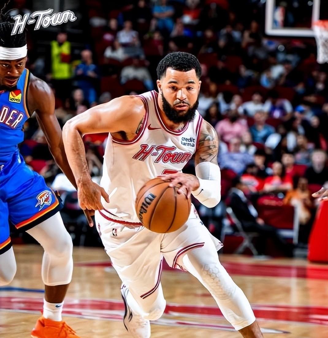 重磅！穆雷在热火比赛中回归赛场转会期突围战来临，新奥尔良鹈鹕手感冰凉备战NBA常规赛的简单介绍