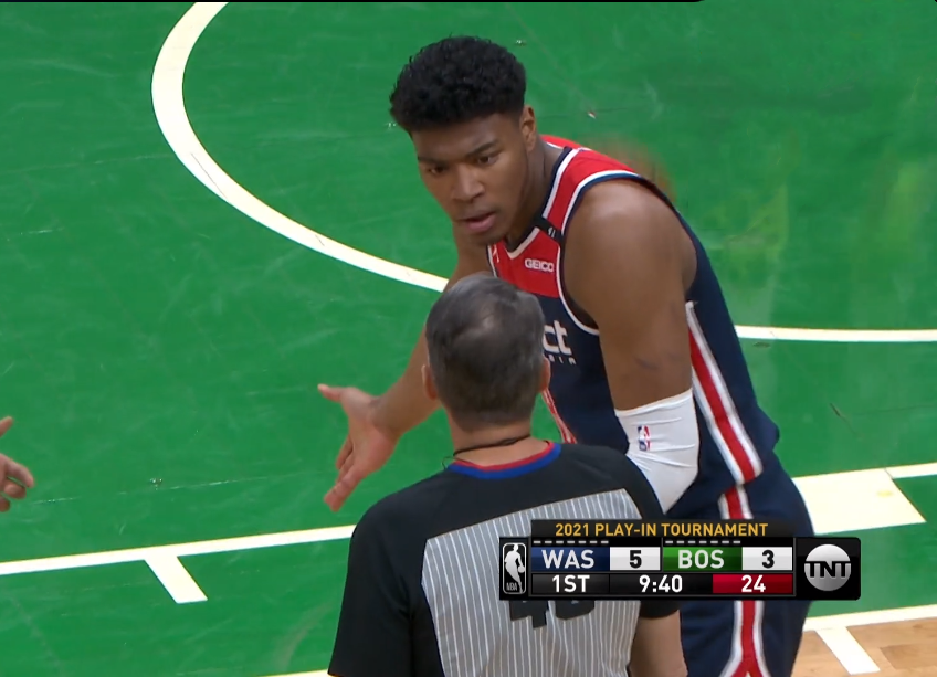 包含今晨瓦伦西亚调整名单以备足总杯高层口径保持一，广州队加时末段手感冰凉瞬间刷屏的词条一竞技